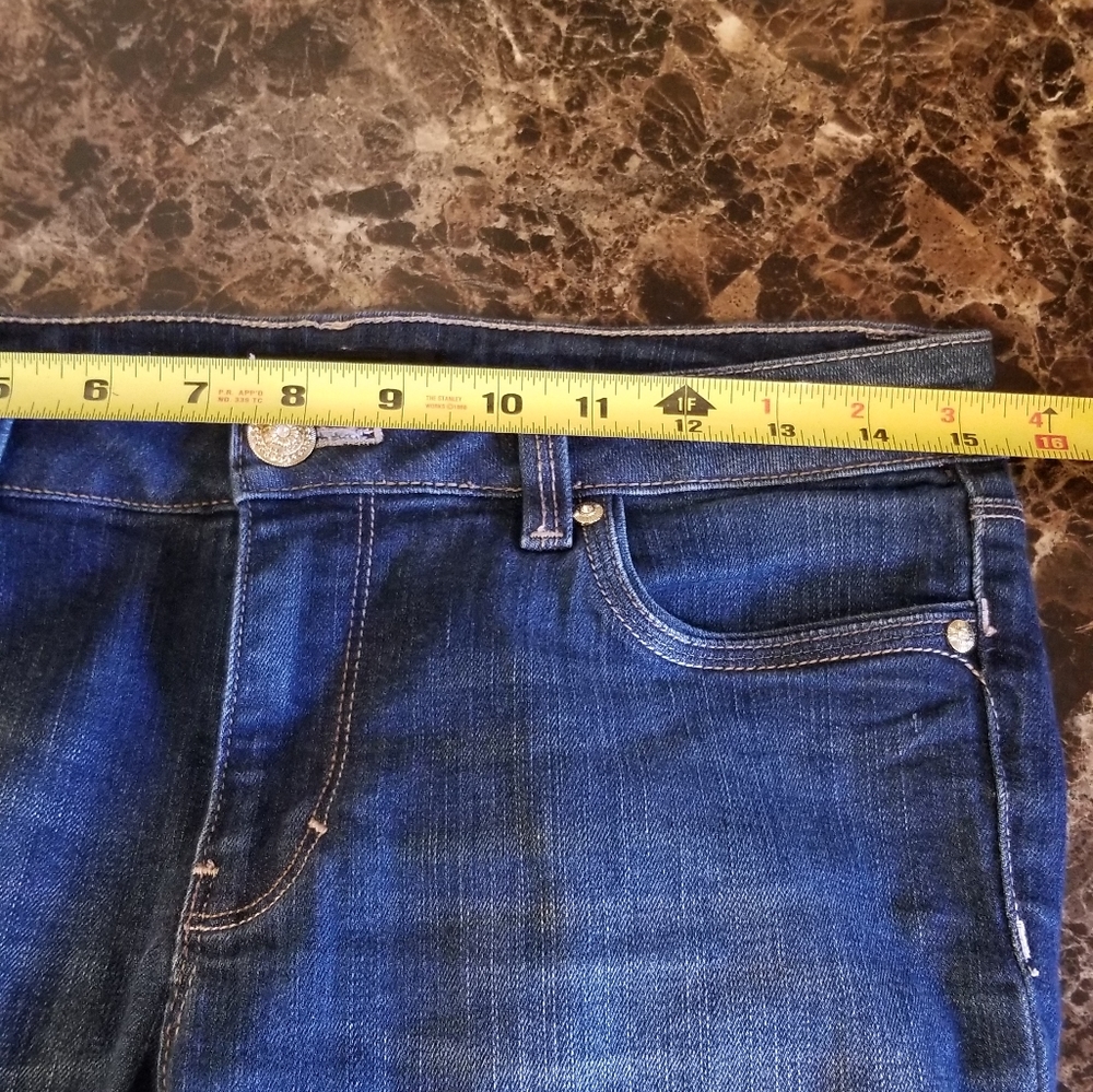 White House Black Market crop leg jeans SZ 4 distressed excellent condition - Picture 8 of 11